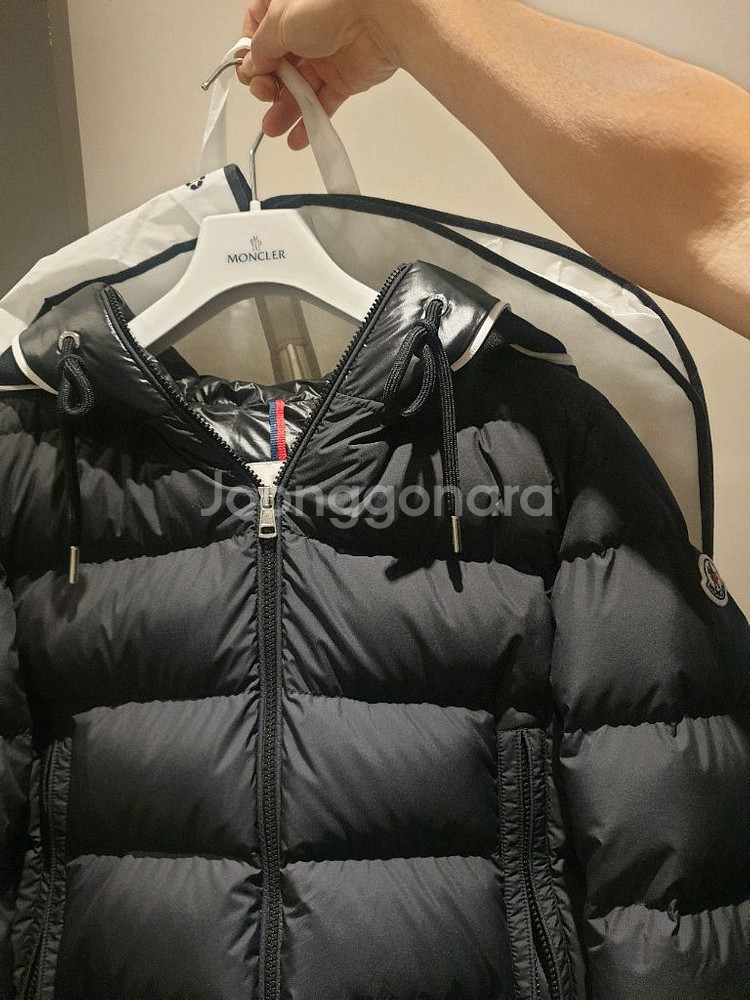 몽클레어 패딩카테레 블랙 2--0