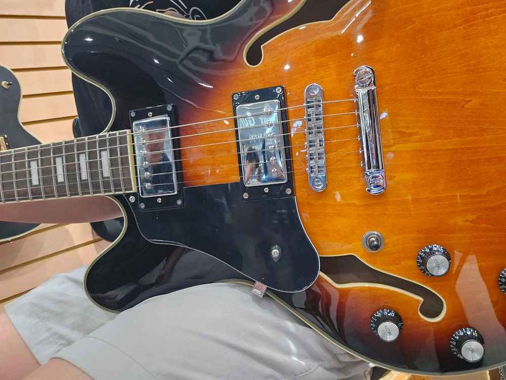 데임 세미할로우 바디 썬버스트 이미지