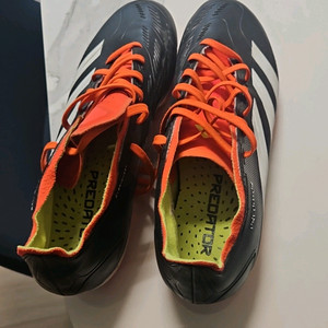 아디다스 축구화