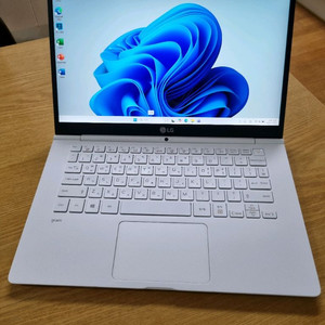 대구 LG 그램 gram 노트북 i3 램8 ssd256