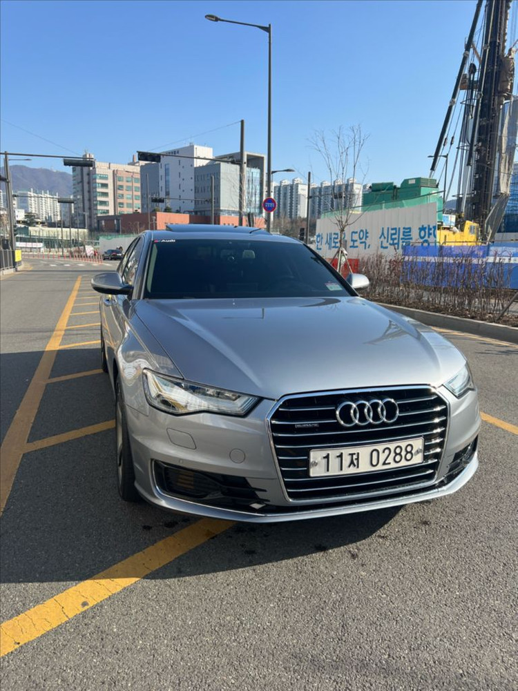 아우디 a6 이미지