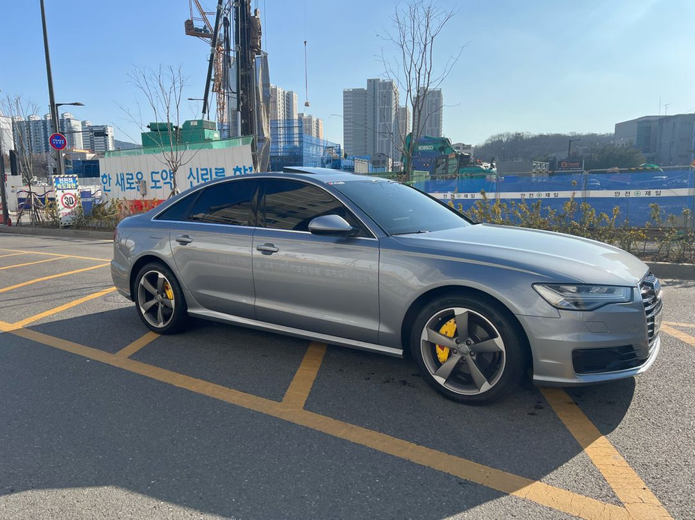 아우디 a6 이미지