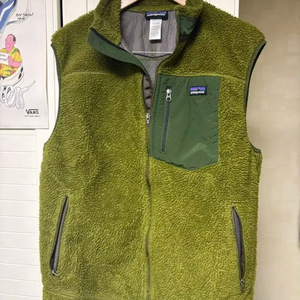 파타고니아 레트로x 베스트 올리브그린