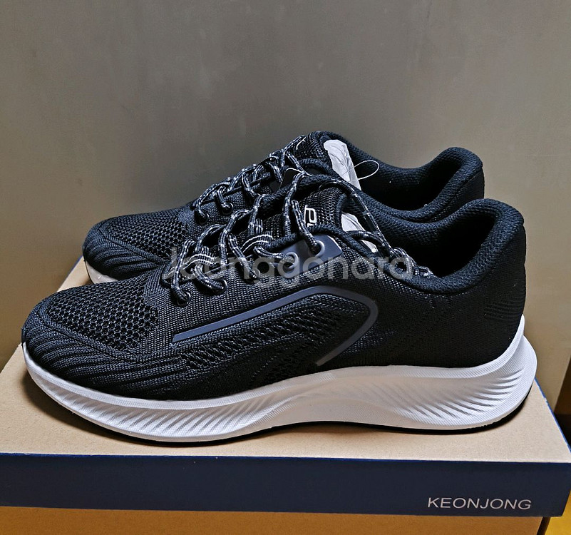 (새상품)270런닝화 운동화 헬스 자전거--0