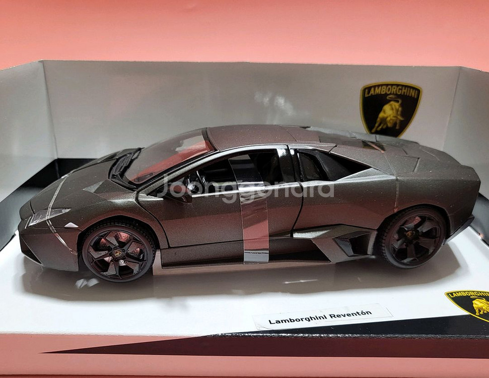 브라고 1:18 람보르기니 레벤톤 다이캐스트--5
