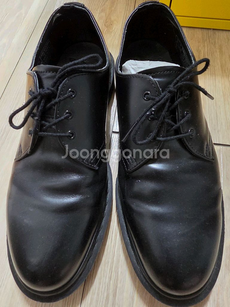 닥터마틴 290 사이즈 구두 판매 합니다--0