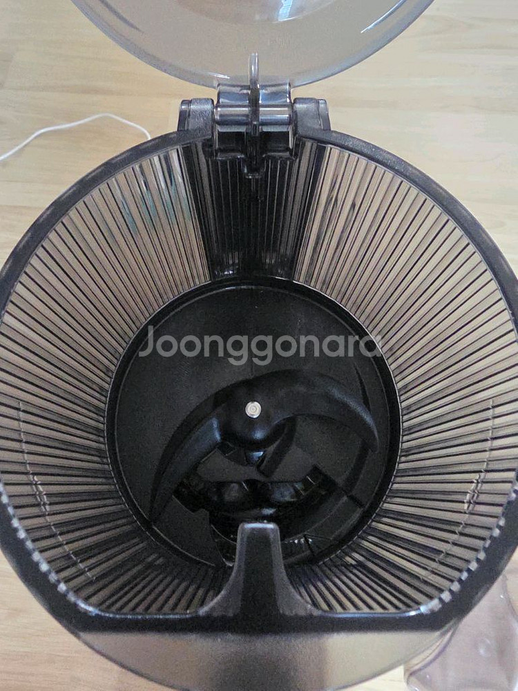 휴롬 착즙기 H410 미사용--2