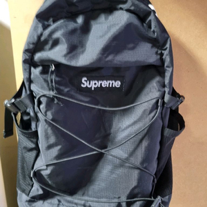 슈프림 백팩