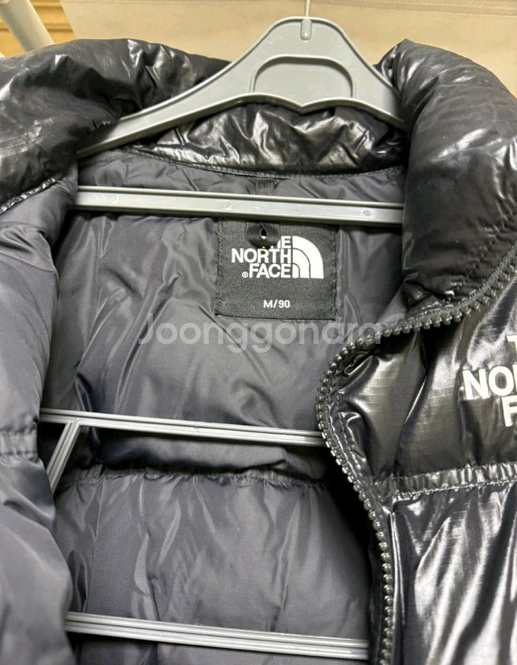 노스페이스 눕시 유광숏크롭패딩 m90--1