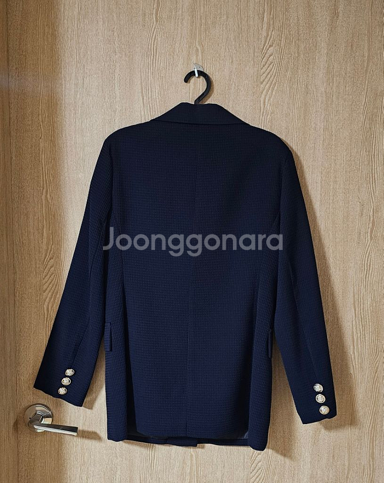 네이비 색상의 더블 블레이저 M사이즈 오버핏 새상품--1