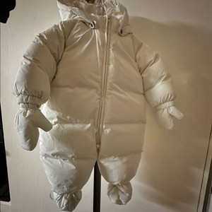 얼쓰 패딩 점프수트 2사이즈 새상품