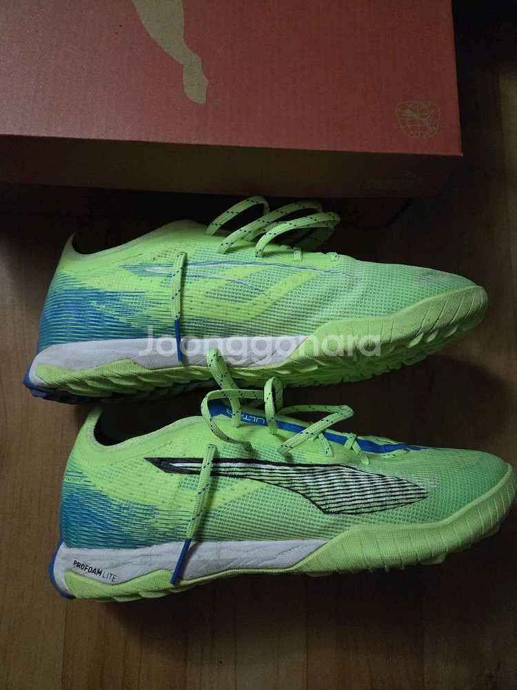 푸마 풋살화 2개 운포 15만원에 판매합니다--1