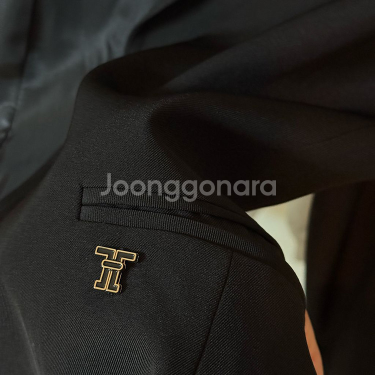 타임 엠블럼 루즈핏 블랙 자켓 66--1