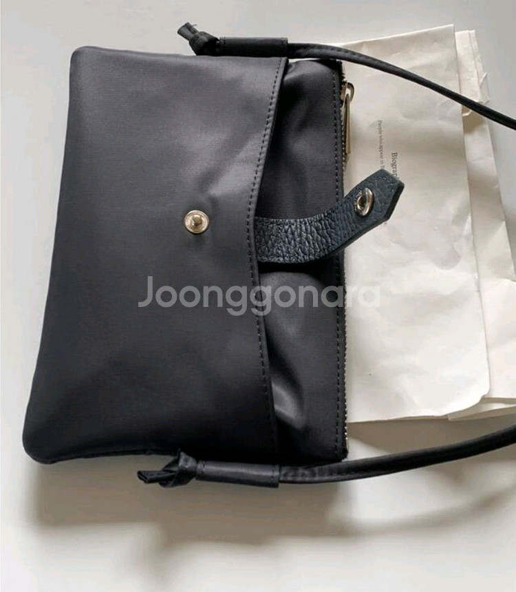 봉긋 블랙 크로스백--3