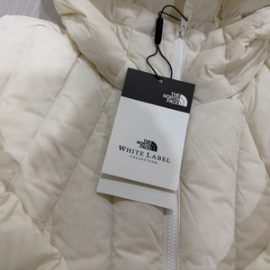 노스페이스 코렐라인 경량 다운 자켓 판매 합니다