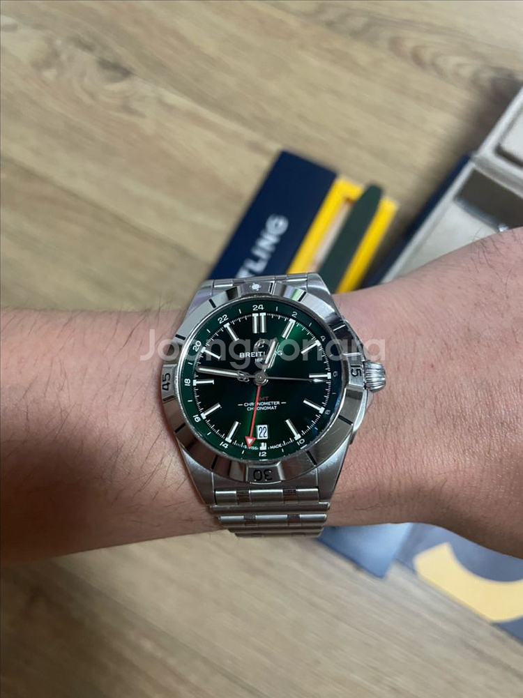 브라이틀링 크로노맷 오토매틱 GMT 40 팝니다--5