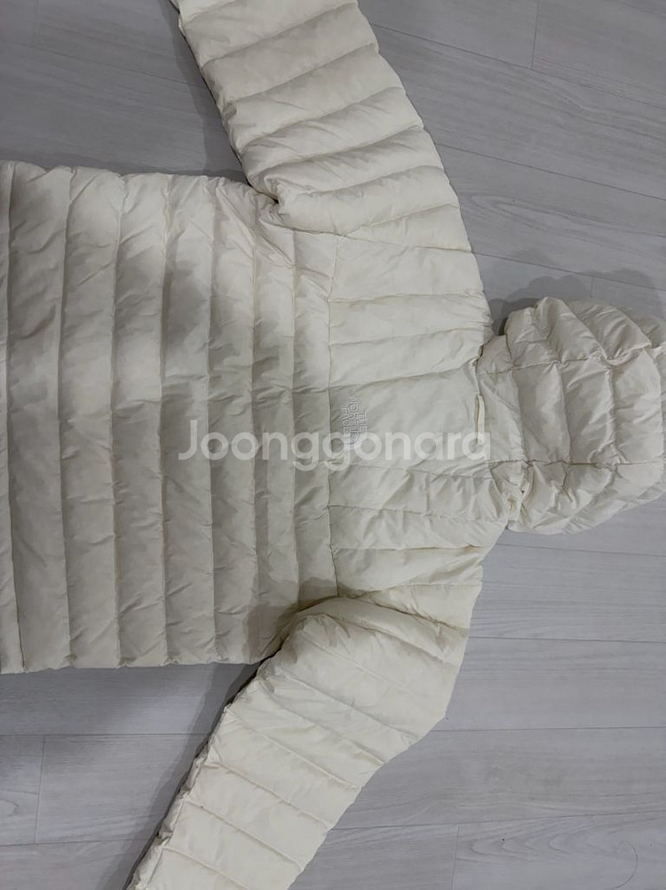 노스페이스 코렐라인 경량 다운 자켓 판매 합니다--9