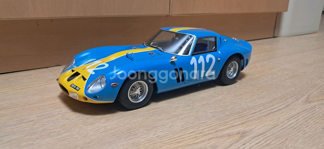 1/18 페라리250gto 다이캐스트--0