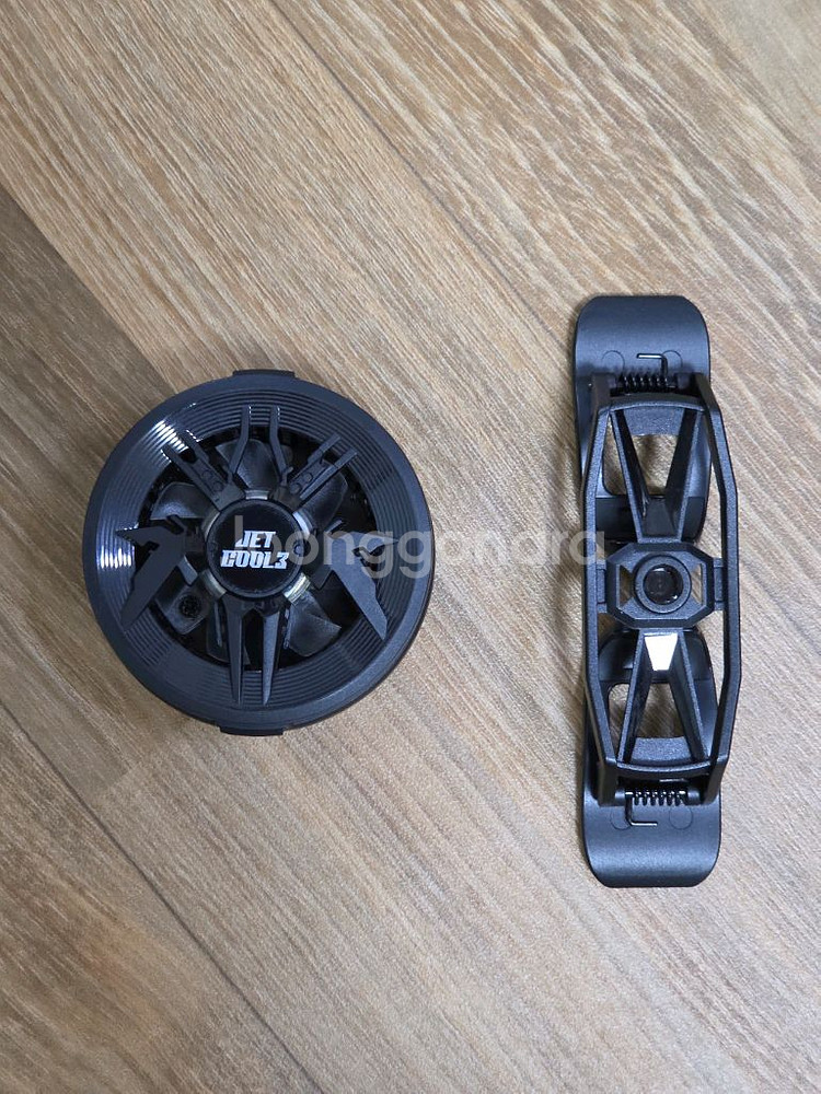 조이트론 스마트폰 발열 냉각 쿨러 맥세이프 무선충전기--0