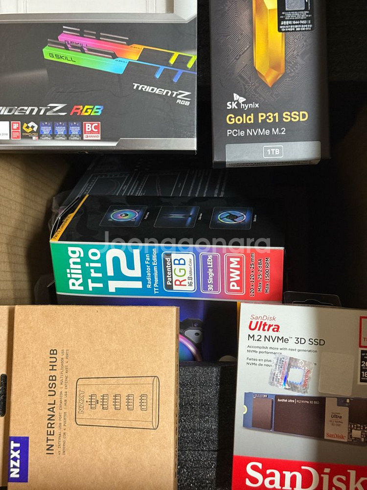 레이저 토마호크 ITX, 5700x3d, 3080 본체--2