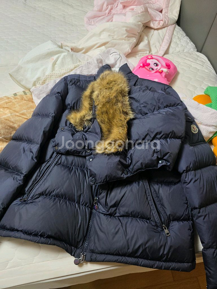 몽클레어 마야프 네이비사이즈6 팝니다--0