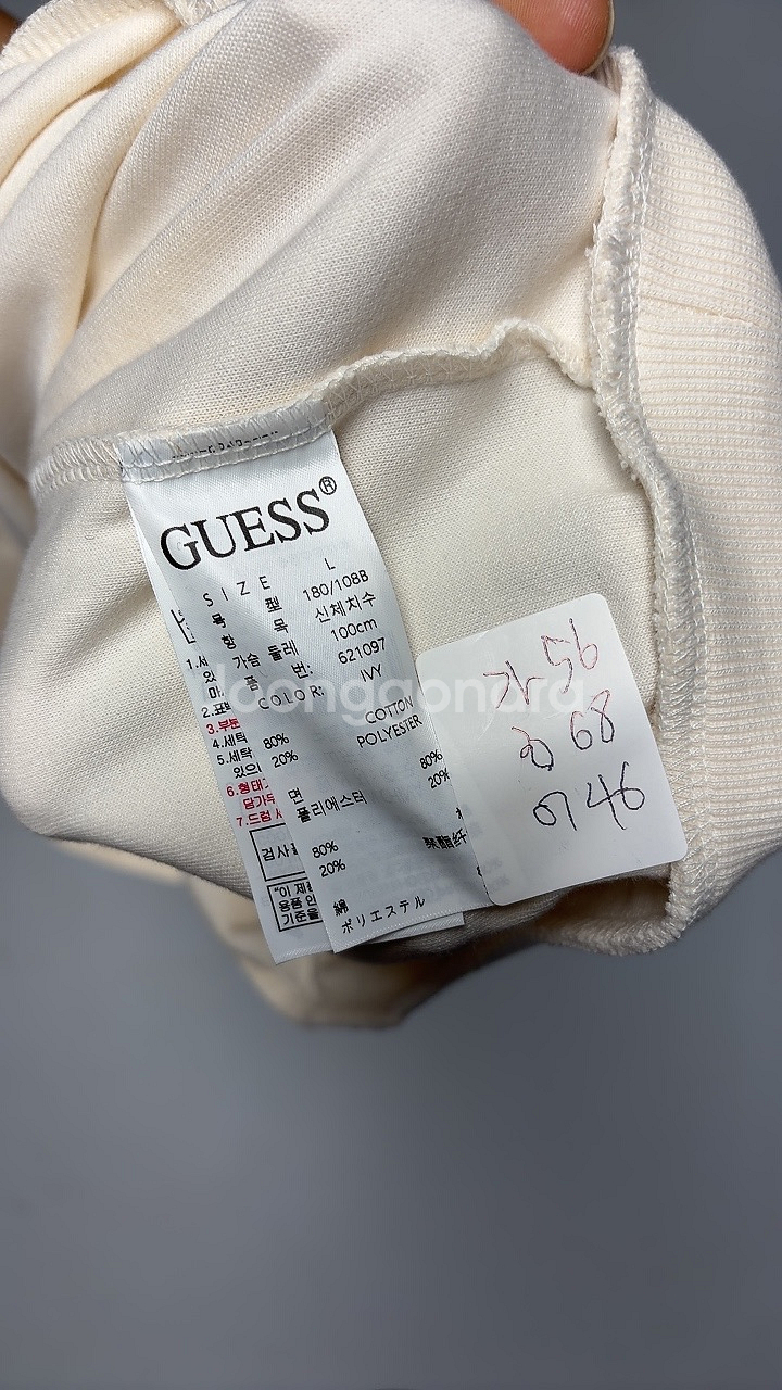 게스 [가을] 남자 라운드 맨투맨 티셔츠 L 사이즈--2