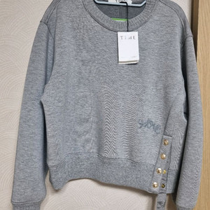 (새상품) 타임 맨투맨 82