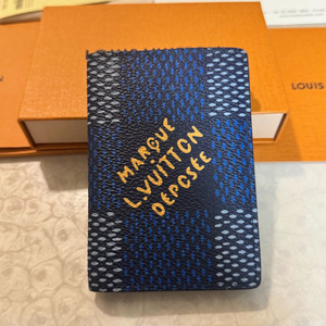 한정판 루이비통 퍼렐 포켓 오거나이저 다미에 블루