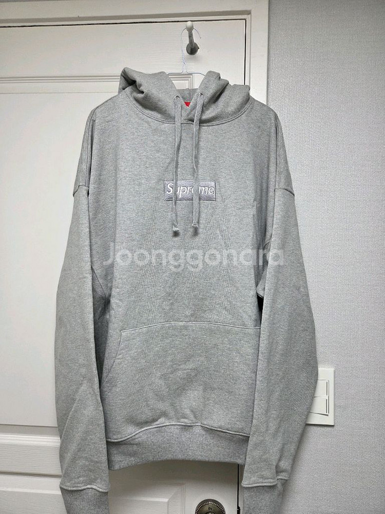 슈프림 쭈리 후드 티셔츠팝니다. 새상품--0