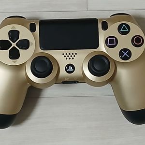 PS4듀얼쇼크 골드 색상 판매합니다