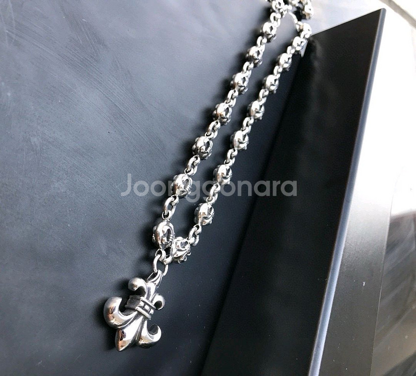 크롬하츠 플뢰르 드 리스 펜던트 목걸이--3