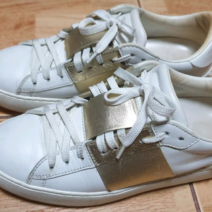 정품 발렌티노 히든 37 (240추천)