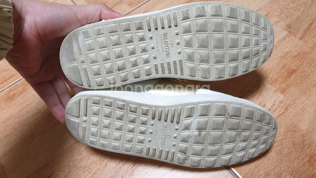 정품 발렌티노 히든 37 (240추천)--5