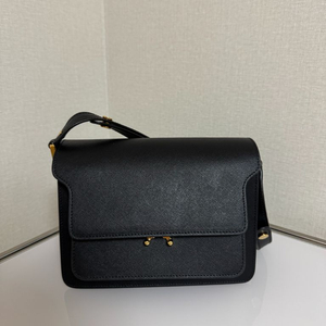 마르니 트렁크백 네이비