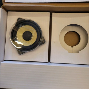 포컬 차량용 센터 스피커