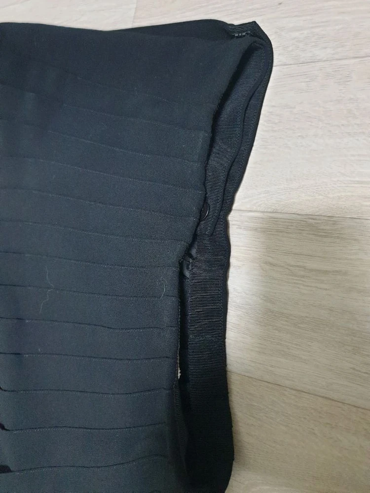 버버리 플리츠 스커트 판매합니다 이미지