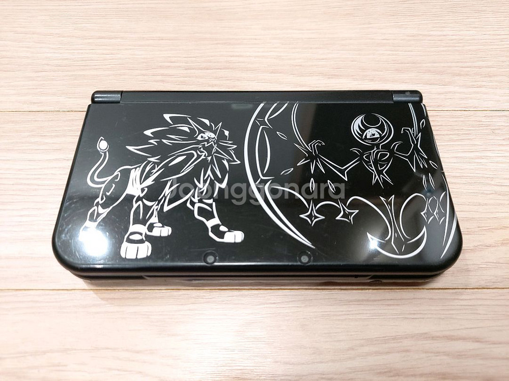 뉴닌텐도3dsxl 썬문에디션--1