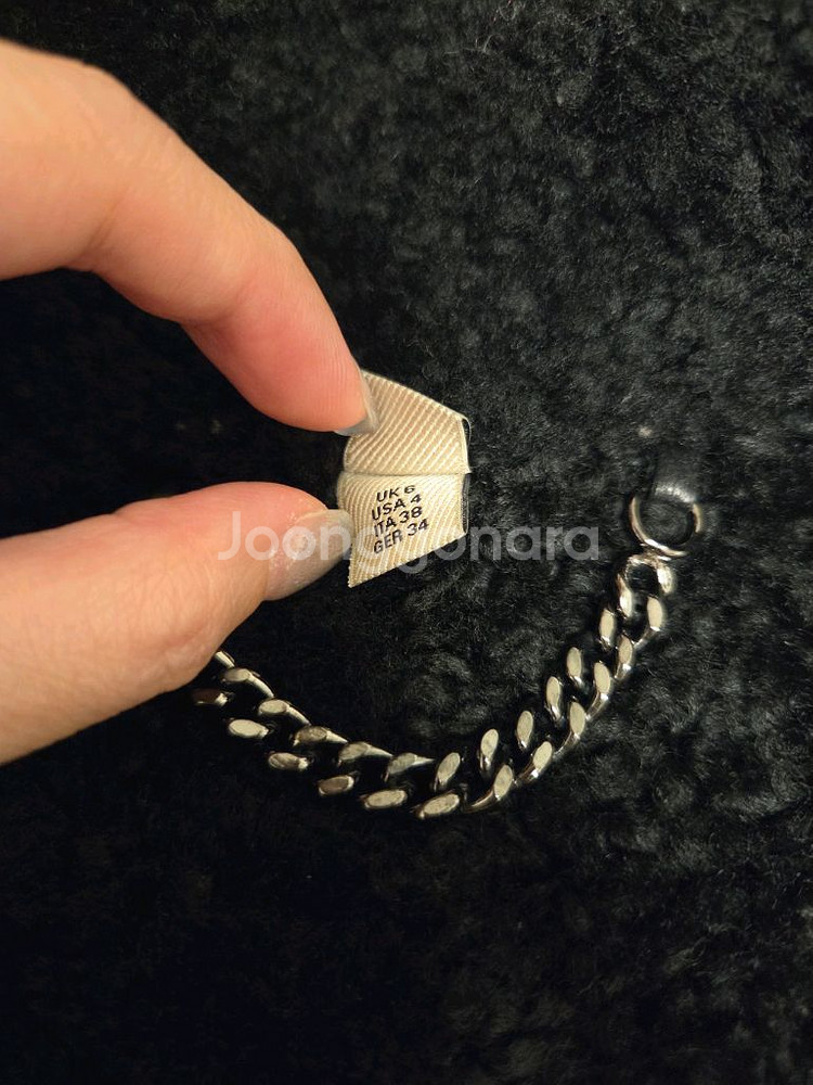 버버리런던 양가죽 무스탕 라이더 자켓--7