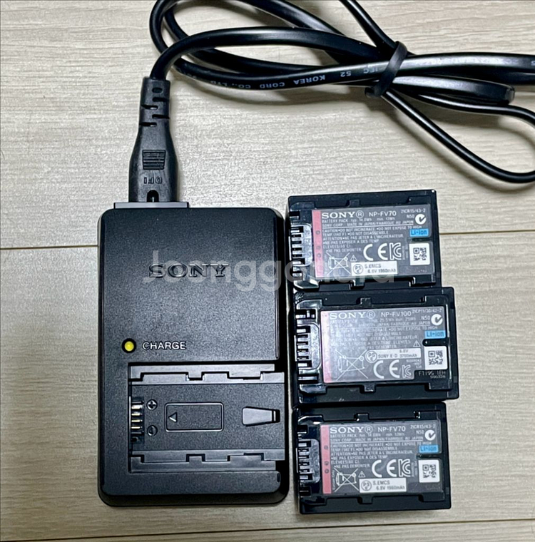 소니 캠코더 배터리 np fv100, fv70, 충전기--0