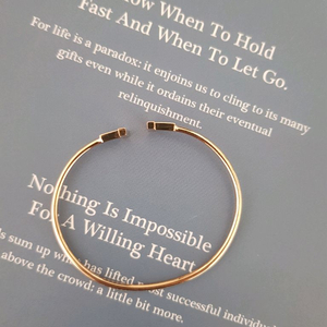 18k 할로우 트렌디 오픈 뱅글팔찌