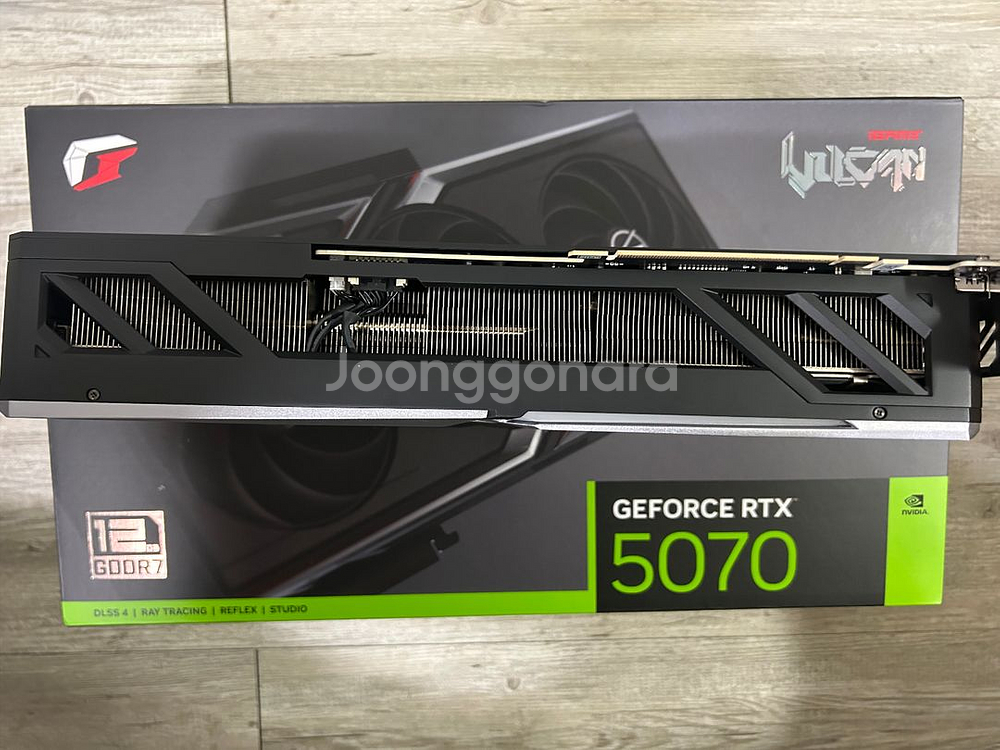 COLORFUL RTX 5070 Vulcan--6