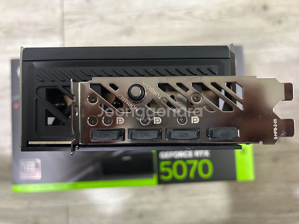 COLORFUL RTX 5070 Vulcan--5