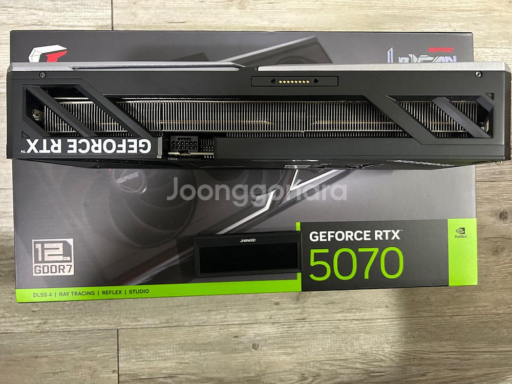 COLORFUL RTX 5070 Vulcan--4