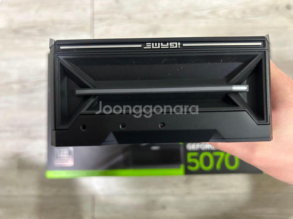 COLORFUL RTX 5070 Vulcan--2