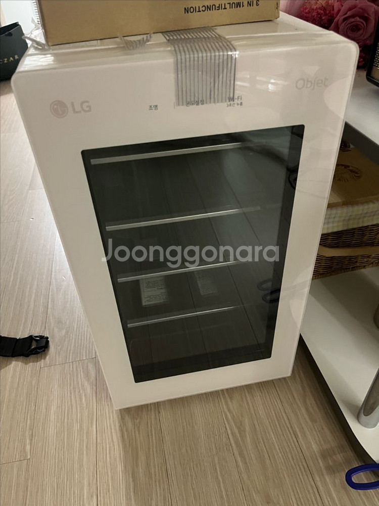 lg 미니 와인냉장고 새상품--1