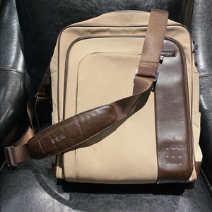 투미 tumi LXT 가방 크로스백 팝니다