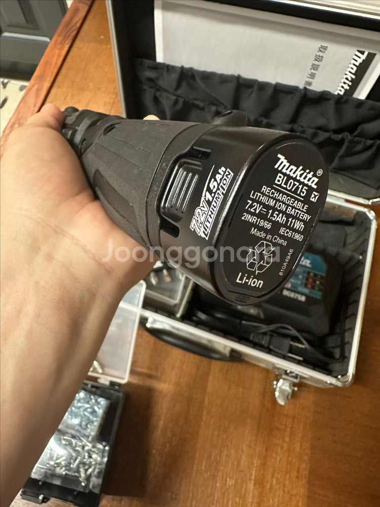 마끼다 7.2볼트 df012 블랙 전동드릴--9