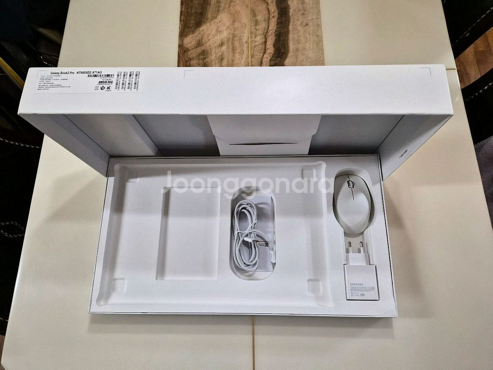 풀박스)삼성 갤럭시북2 프로 NT950XEE--4