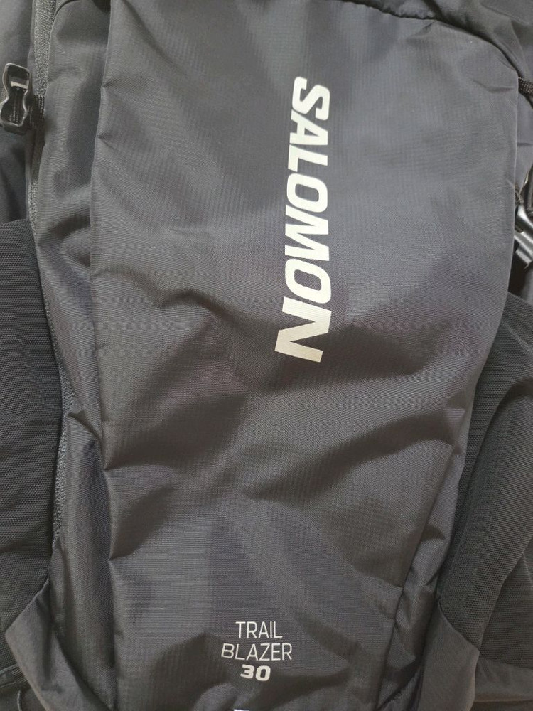 살로몬 트레일 블레이저30 검정 팝니다--1