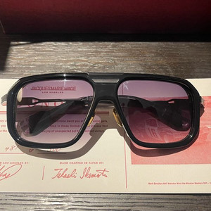 희소성있는 자크마리마지의 도노후(DONOHU) 선글라스